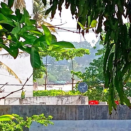 Thusara Guesthouse ミリッサ エクステリア 写真
