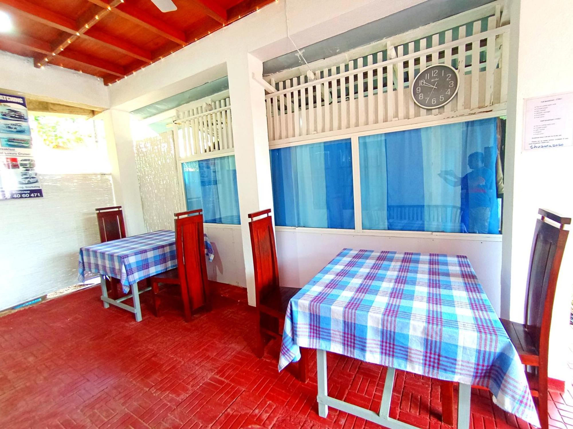 Thusara Guesthouse ミリッサ エクステリア 写真