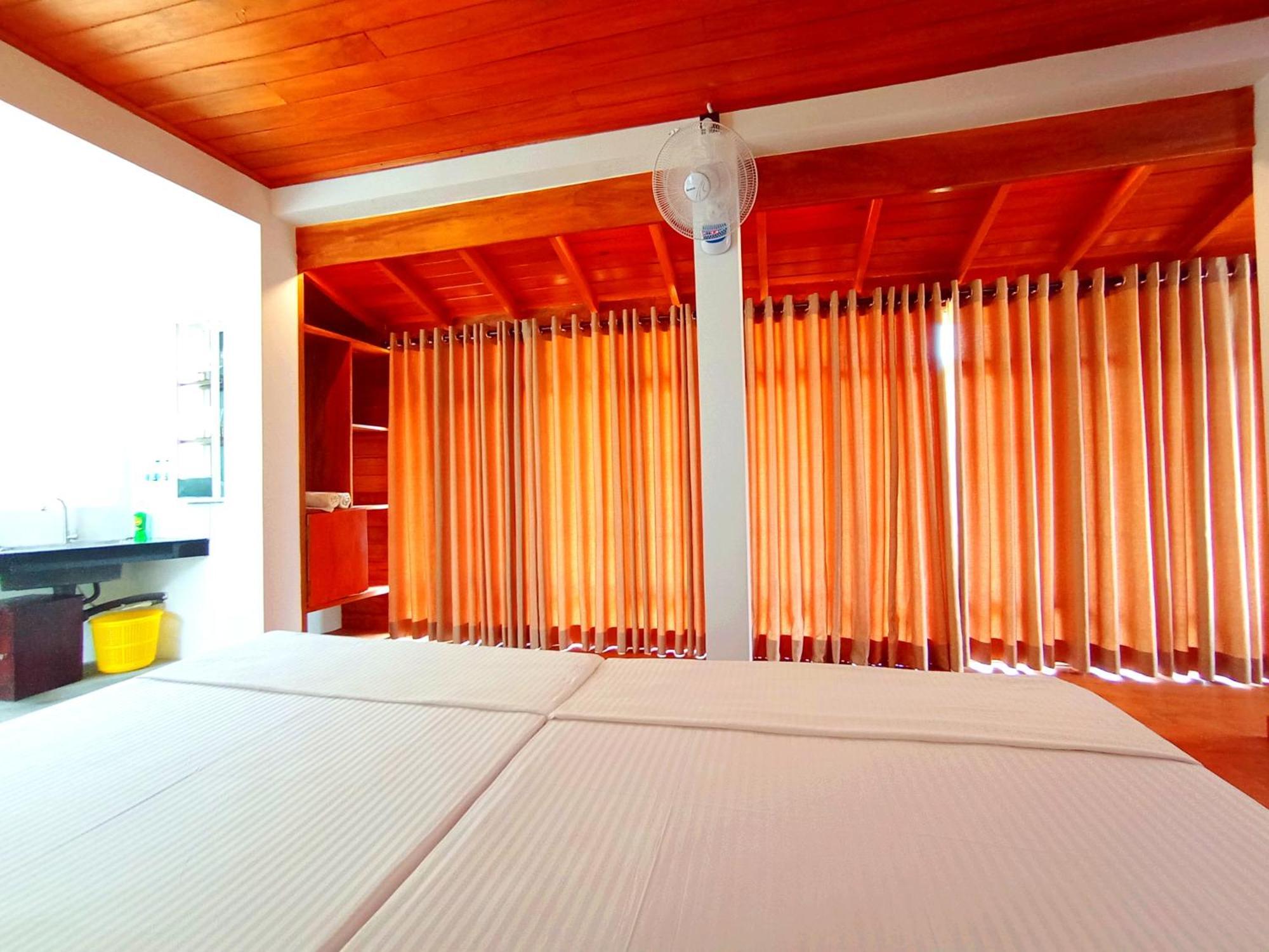 Thusara Guesthouse ミリッサ エクステリア 写真