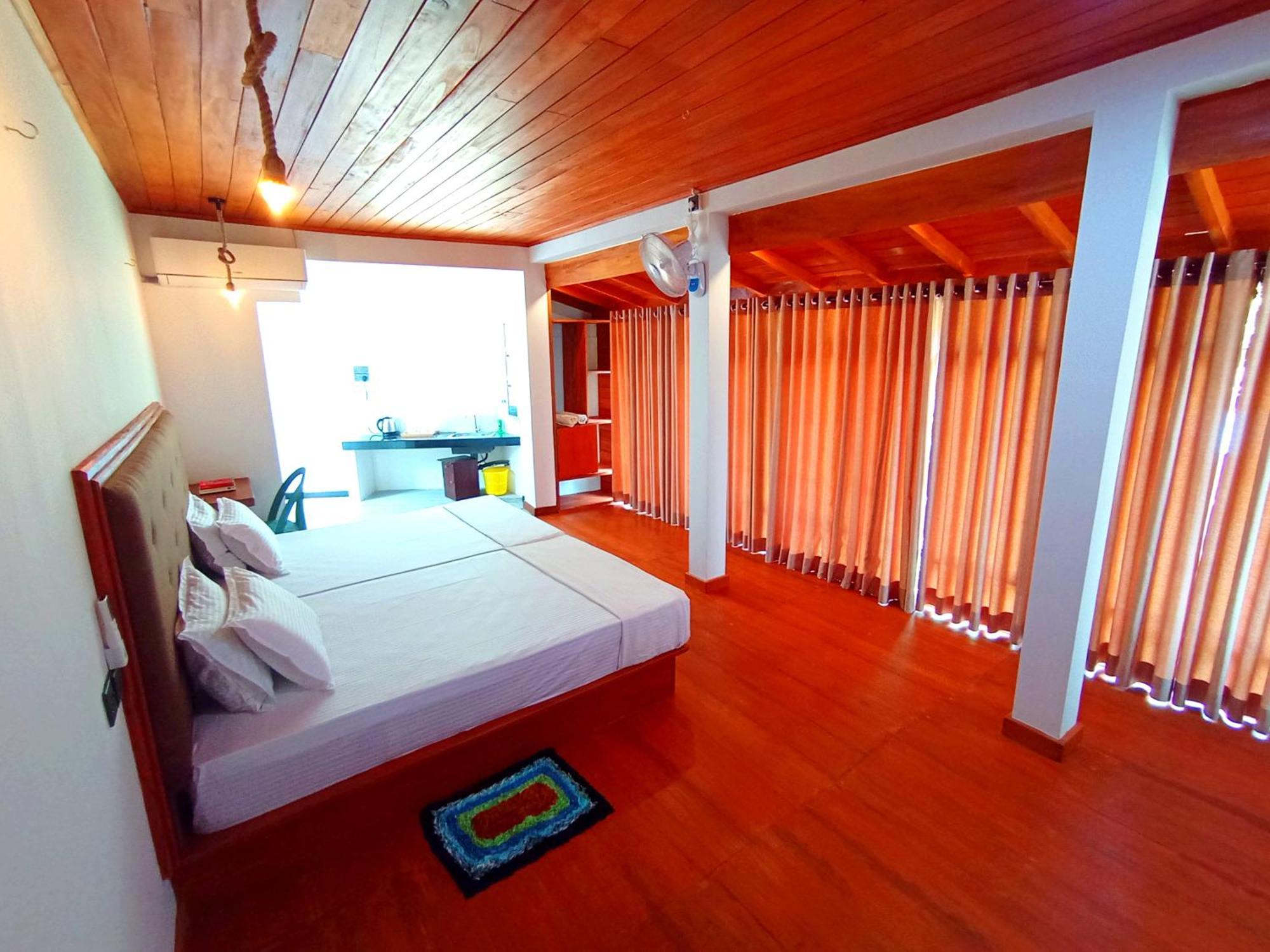 Thusara Guesthouse ミリッサ エクステリア 写真