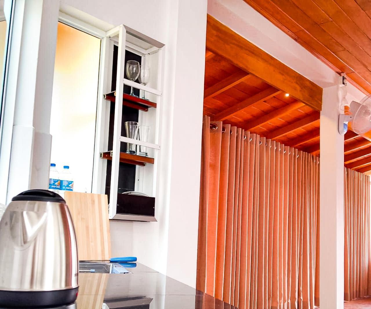 Thusara Guesthouse ミリッサ エクステリア 写真