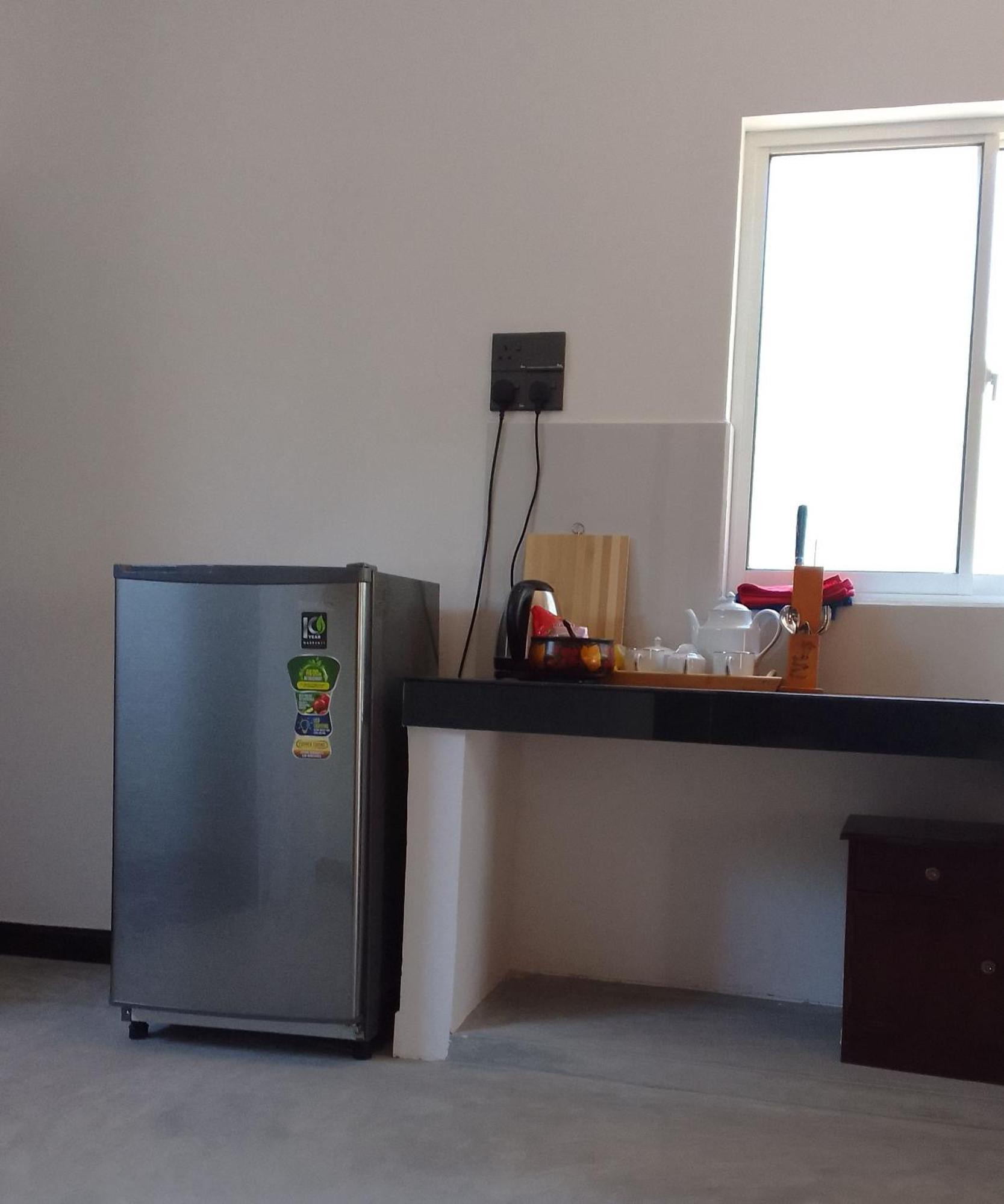 Thusara Guesthouse ミリッサ エクステリア 写真