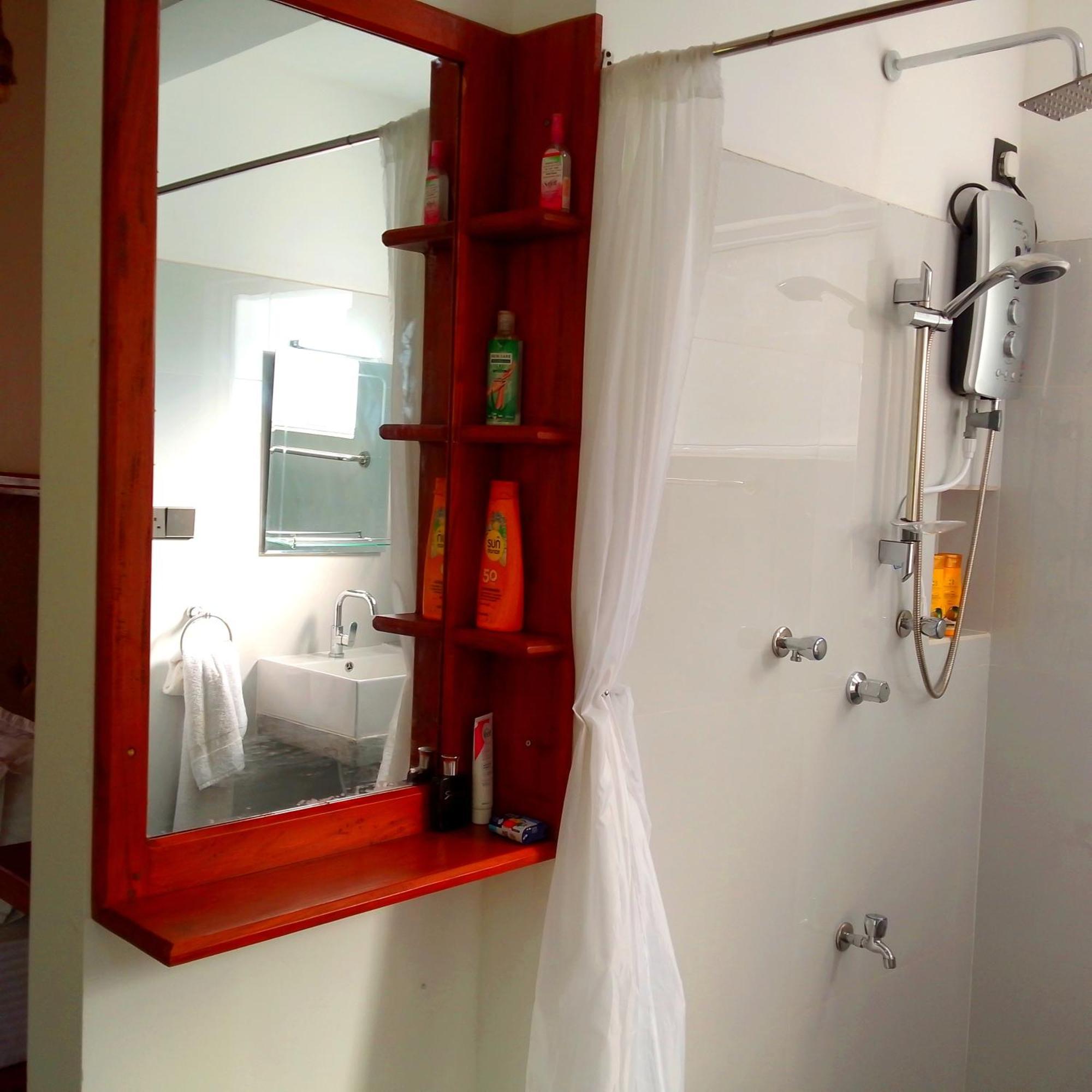Thusara Guesthouse ミリッサ エクステリア 写真