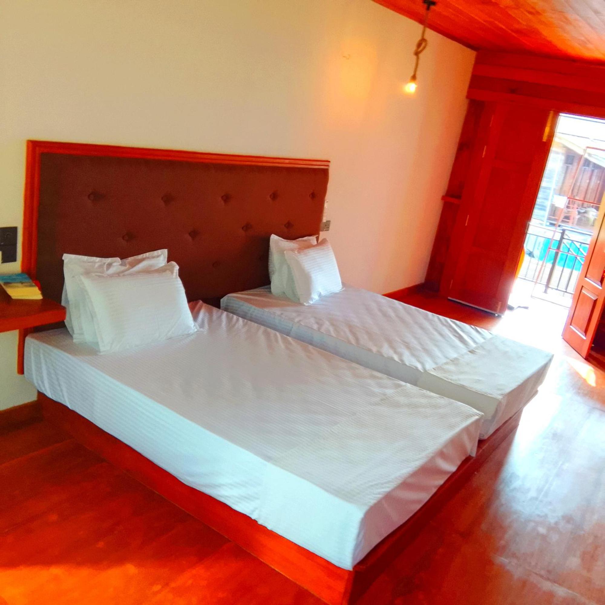 Thusara Guesthouse ミリッサ エクステリア 写真