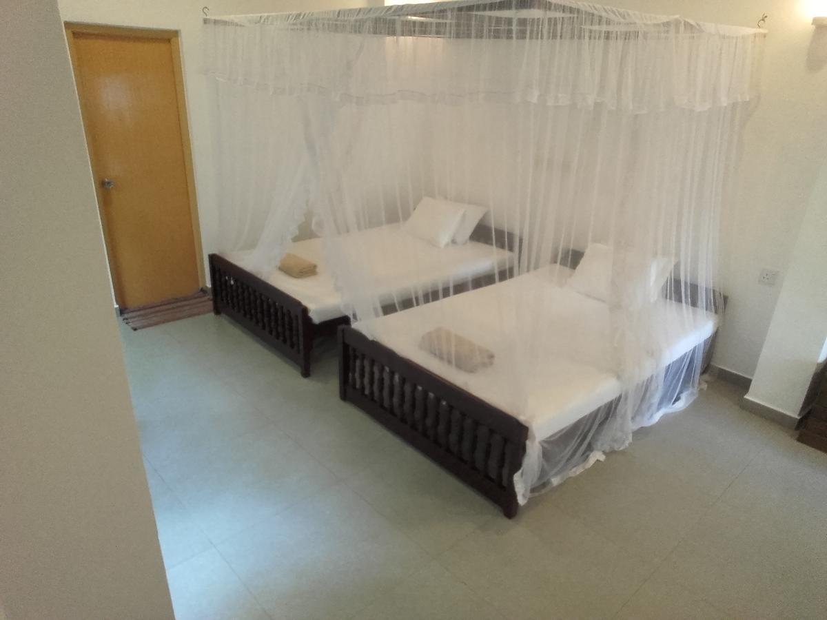 Thusara Guesthouse ミリッサ エクステリア 写真